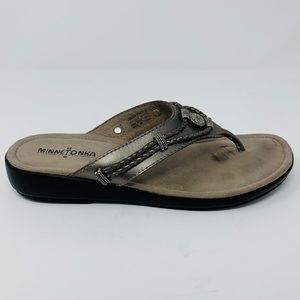 Minnetonka Silverthorne Wedge Sandal, Size 9